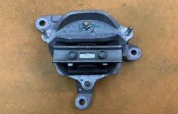 Подушка АКПП Audi Q5 2014 8K0399151 8R 2.0