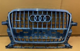 Решетка радиатора Audi Q5 2014 8R0853651R 8R 2.0