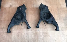 Рычаг задний левый нижний для Mitsubishi Grandis 2006 года на фотографиях