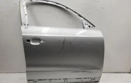 Двери для Audi Q3 2018 года на фотографиях