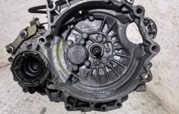 КПП механическая (МКПП) 5-ступенчатая DUW Volkswagen Bora 1.6 Бензин