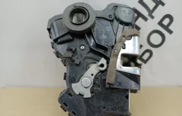 Замок двери Toyota Corolla 6903012490 150, передний правый