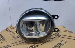 ПТФ Toyota Camry 8122048051 50, передний левый