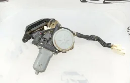 Замок крышки багажника Lexus RX3 6935048060