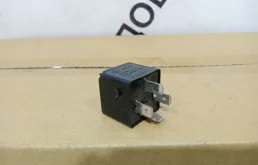 Блок реле Volkswagen Touareg 2 4H0951253A NF