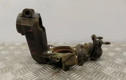 Кулак Audi A3 8P
