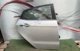 Дверь Kia Rio 3 2011-2017 770044Y000, задняя правая