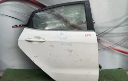 Дверь Kia Rio 3 2011-2017 770044Y000, задняя правая
