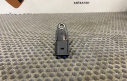 Датчик положения распредвала Volkswagen Passat 2011 B7