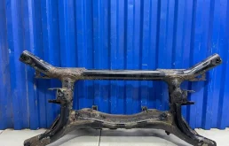 Задняя балка для Mitsubishi ASX 2010 года на фотографиях