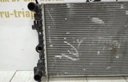 Радиатор охлаждения ДВС для Skoda Rapid 2019 года на фотографиях