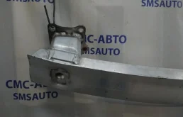 Усилитель заднего бампера для Audi A6 2010 года на фотографиях