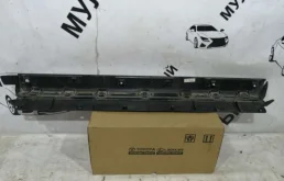 Двери для Toyota Alphard 2013 года на фотографиях