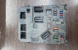 блок BSI E01 для Peugeot Partner Фургон 1996-2008