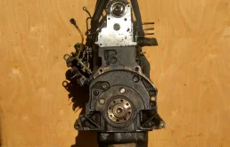 Двигатель без навесного для Citroen Berlingo 2012 года на фотографиях