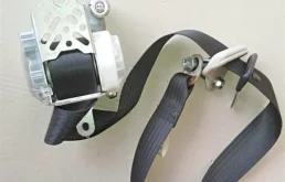 Ремень безопасности передний правый для Subaru Forester на фотографиях