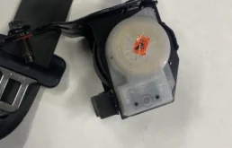 Ремень безопасности передний левый для Kia Rio 2014 года на фотографиях