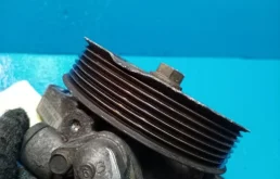 Насос ГУР для Honda CR-V 2002 года на фотографиях