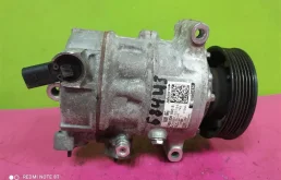 Компрессор кондиционера для Volkswagen Passat 2018 года на фотографиях