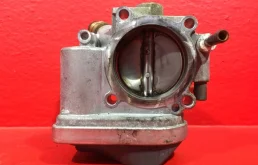 Дроссельная заслонка для Opel Zafira 2015 года на фотографиях