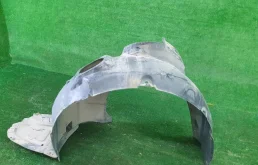 Подкрылок передний левый для Skoda Rapid 2017 года на фотографиях