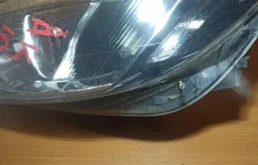Фара ксенон левая для Opel Insignia 2013 года на фотографиях