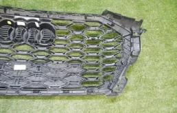 Решетка радиатора для Audi Q3 2023 года на фотографиях