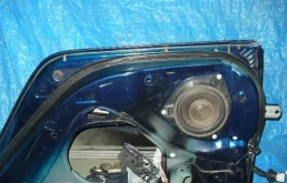 Дверь задняя правая для Toyota Corolla 2004 года на фотографиях