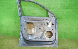 Дверь передняя левая для Audi Q3 2015 года на фотографиях