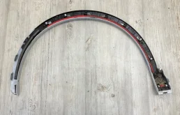 Расширитель арок передний правый для Audi Q3 2013 года на фотографиях