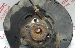 Рычаг продольный задний левый для Mitsubishi ASX 2010 года на фотографиях