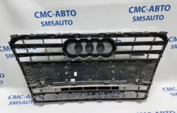 Решетка радиатора для Audi Q7 2010 года на фотографиях