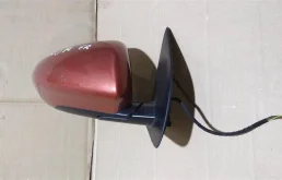 Корпус зеркала правый для Nissan Qashqai 2013 года на фотографиях