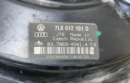 Вакуумный усилитель тормозов для Audi Q7 2008 года на фотографиях