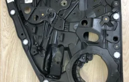 Стеклоподъемник Porsche Cayenne 2012 958 (92A)