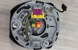 Подушка безопасности водителя для Audi Q7 на фотографиях