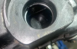 Двигатель без навесного для Jeep Compass 2015 года на фотографиях