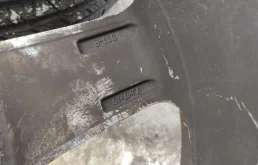 Диск колесный литой для Volvo XC90 2006 года на фотографиях