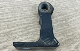 Петля двери нижняя VW Touareg 2 2010-2018 7P