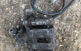 Суппорт задний левый для Honda Civic 2005 года на фотографиях