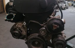 двигатель без навеса для Opel Astra H Седан 2004-2014