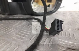 Зеркало боковое левое для Volkswagen Passat 2012 года на фотографиях