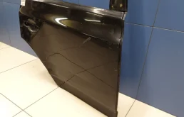 Дверь задняя правая для BMW X3 2006 года на фотографиях