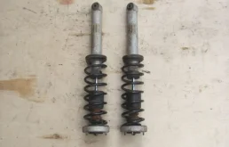 Пружина амортизатора задняя для BMW 5er 2008 года на фотографиях