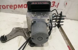 Блок ABS для BMW 5er 2012 года на фотографиях