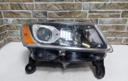 Фара правая (Chrysler 55079380AE) для Jeep Grand Cherokee 4 WK2 2010-2013