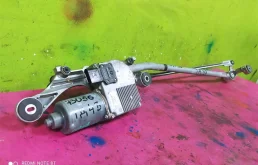 Трапеция стеклоочистителей для Audi Q7 2006 года на фотографиях