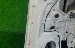 Дверь задняя левая для Subaru Legacy на фотографиях