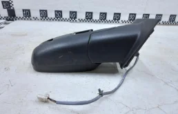 Стекла и зеркала для Nissan Note на фотографиях