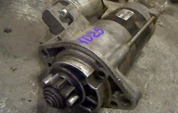 Стартер для Nissan Navara 2008 года на фотографиях